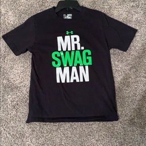 Under armour black t-shirt